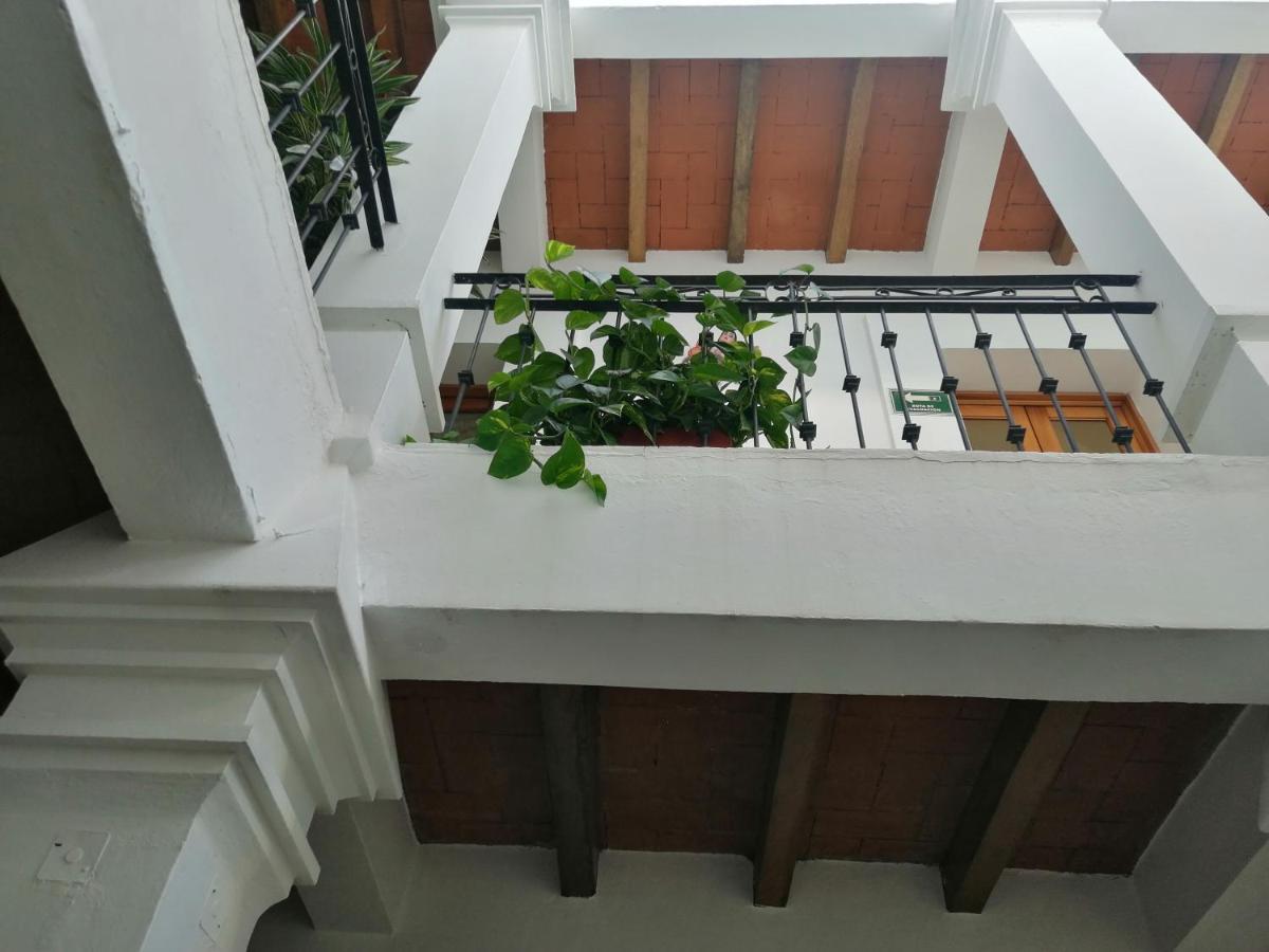 โฮเต็ล ไอทาน่า Hotel Oaxaca ภายนอก รูปภาพ