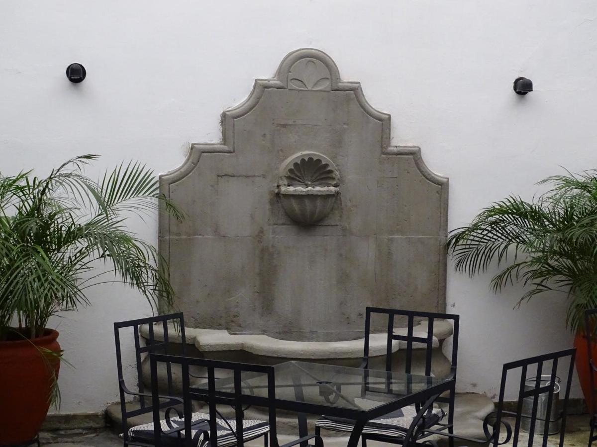 โฮเต็ล ไอทาน่า Hotel Oaxaca ภายนอก รูปภาพ