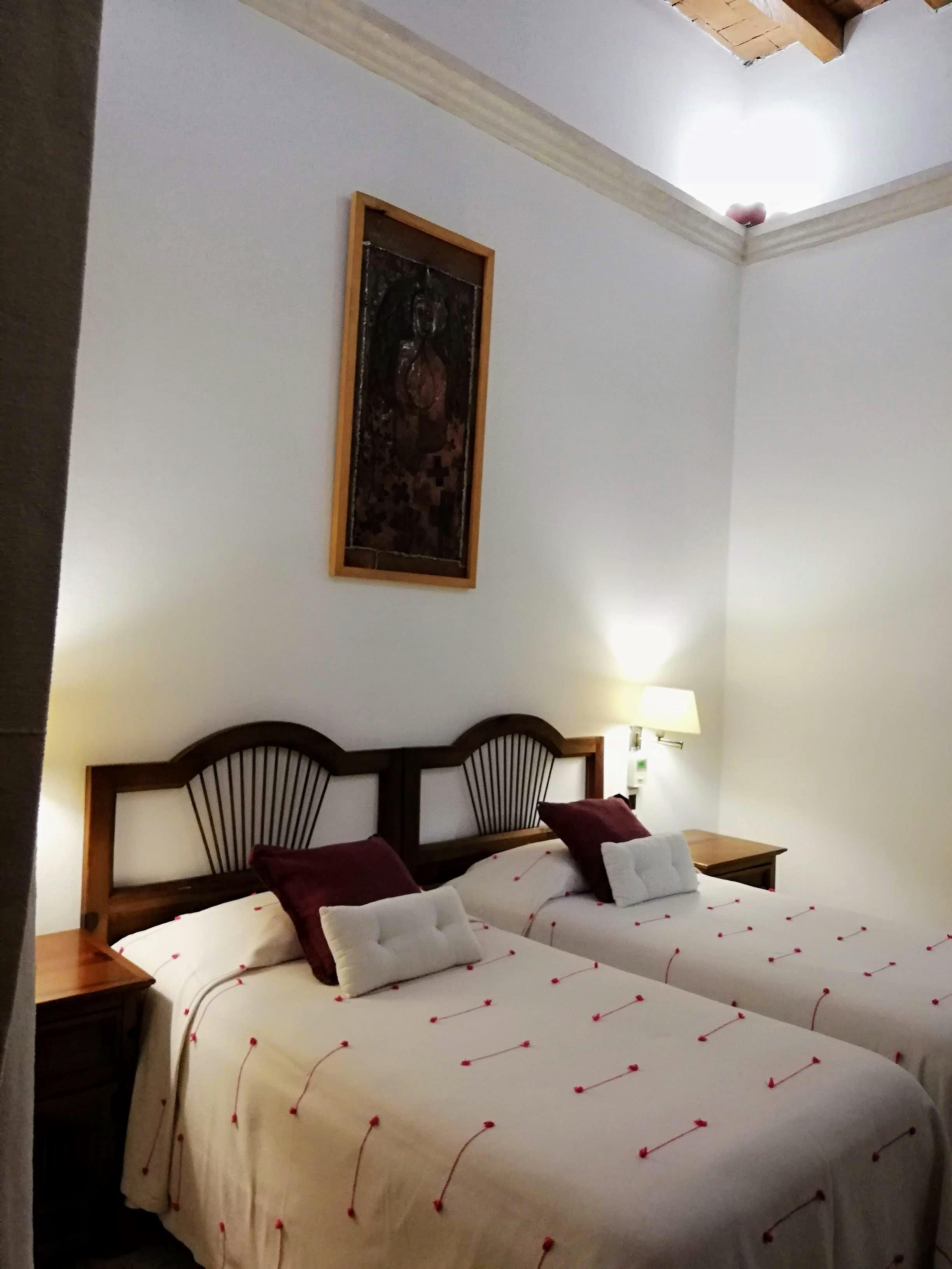 โฮเต็ล ไอทาน่า Hotel Oaxaca ภายนอก รูปภาพ
