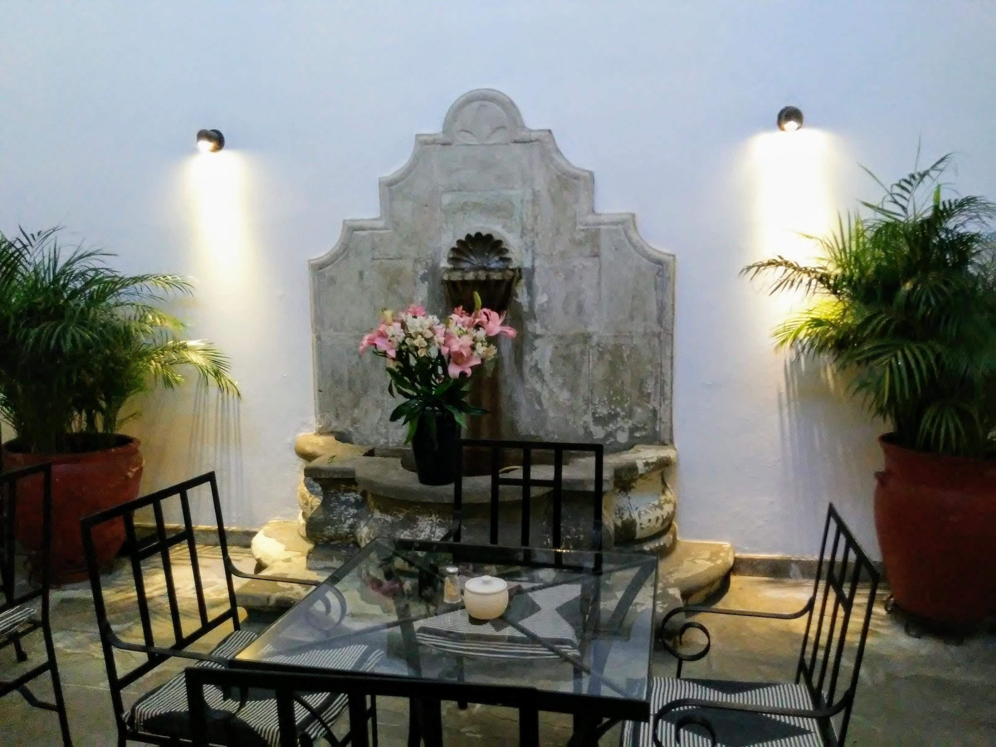 โฮเต็ล ไอทาน่า Hotel Oaxaca ภายนอก รูปภาพ