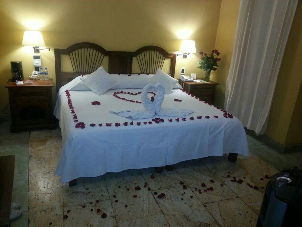 โฮเต็ล ไอทาน่า Hotel Oaxaca ภายนอก รูปภาพ